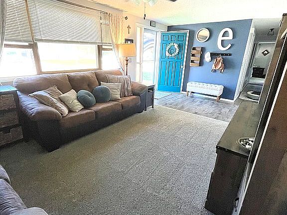 5th image of 2465 Craig Ave