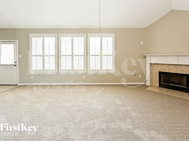 18410 Steamboat Inn Dr — Photo 3