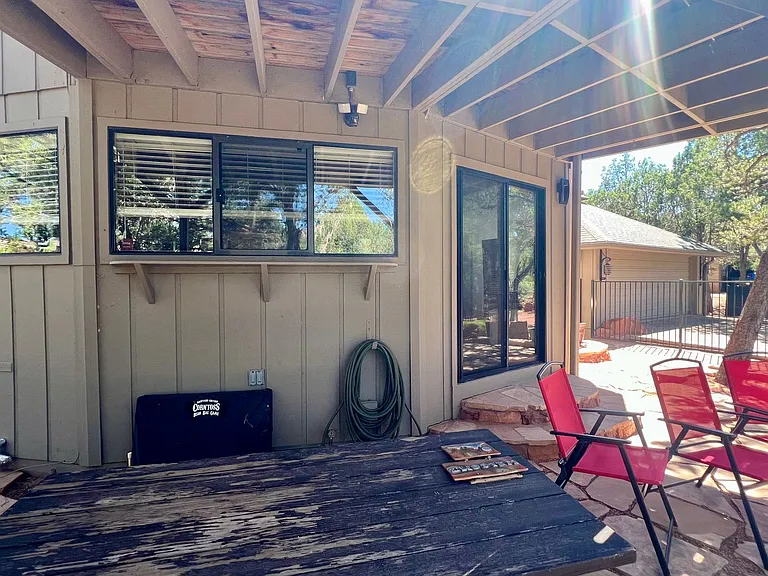 335 Foothills South Dr — Photo 12