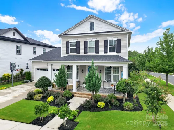 453 Rocking Chair Ln, Fort Mill, SC 29708
