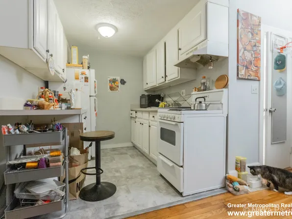 224 Commonwealth Ave APT 2, Boston, MA 02116