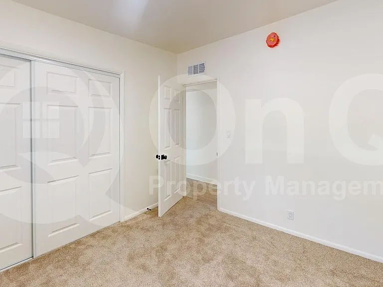 1410 N Desmond Ave — Photo 11