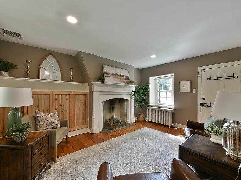 966 Paige Ct — Photo 10