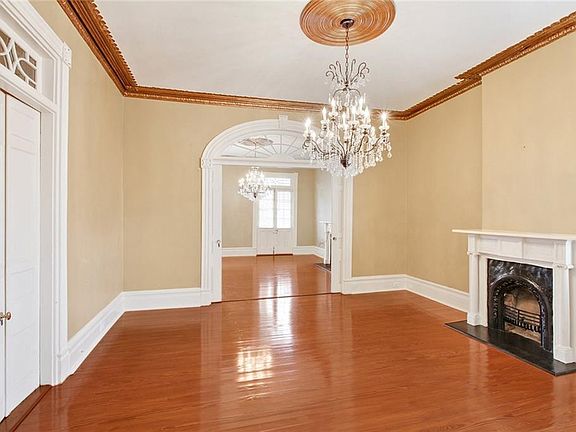 4th image of 927 Toulouse St #2