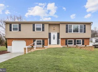 1027 Brown Ln, Clayton, NJ 08312