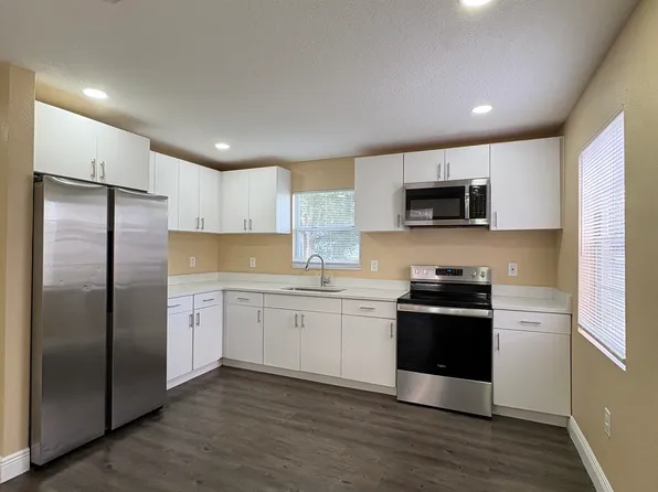 7416 Deleuil Ave, Tampa, FL