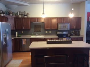 110 19th St, Rock Island, IL 61201