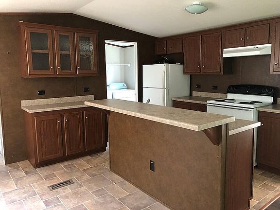 3rd image of 108B 7th St #108B