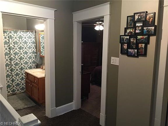 5th image of 1054 Washington Ave