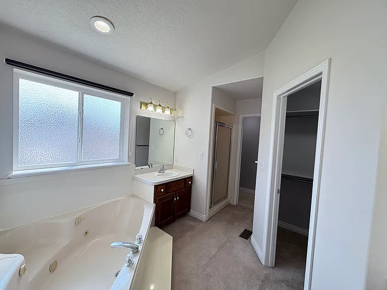 428 N 1200 E — Photo 18
