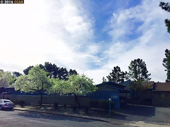 2nd image of 1965 Ascot Dr APT 9