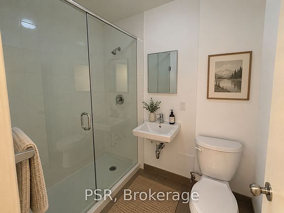 5th image of 214 Vaughan Rd #402