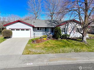 509 SE 5th St, College Place, WA 99324