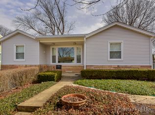 539 S Park Rd, Lombard, IL 60148