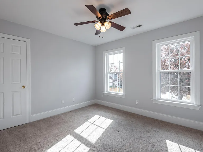 201 Pin Oak Ct — Photo 27