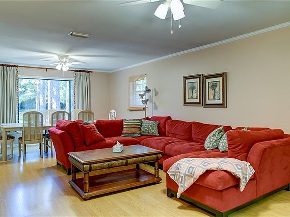 4th image of 139 Orleans Dr