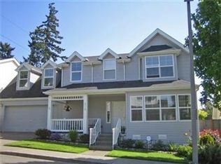 3719 NE 5th St, Renton, WA 98056