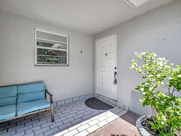 5th image of 14580 Canalview Drive #B