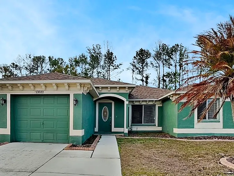 13522 Prestwick Dr — Photo 3