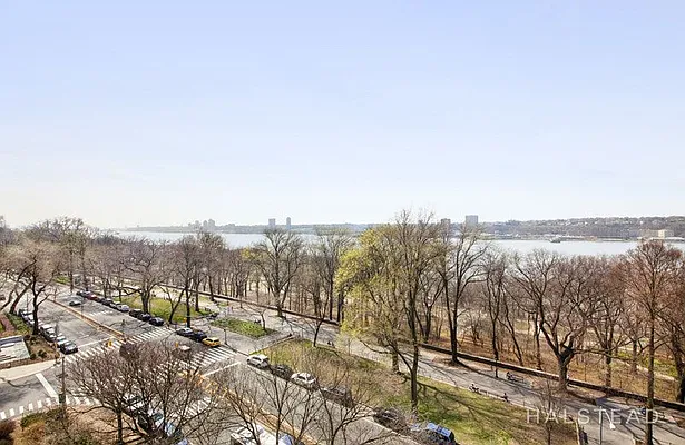Sold by Halstead Real Estate | media 27