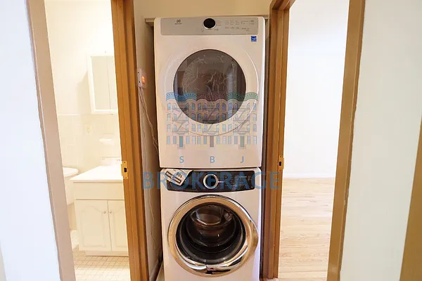 Rented by SBJ Brokerage, LLC | media 16