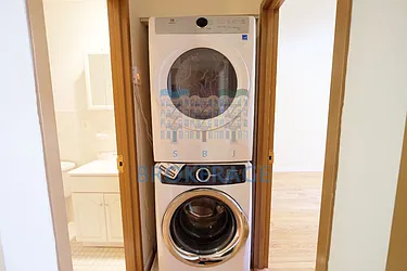 Rented by SBJ Brokerage, LLC