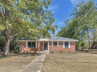 903 S Pine St, Georgetown, TX 78626