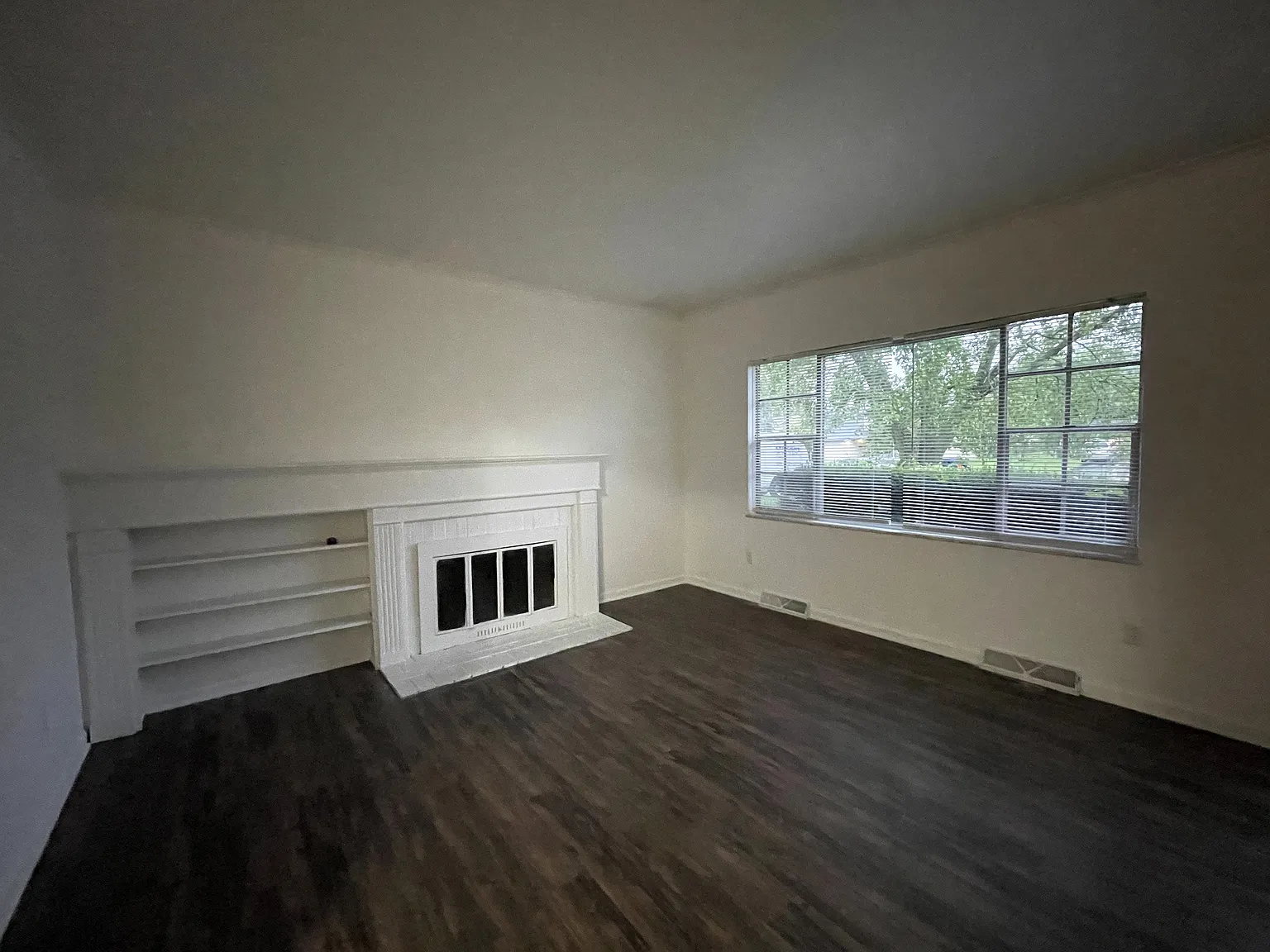 2 bed, 971 sqft, $1,150 — Photo 2