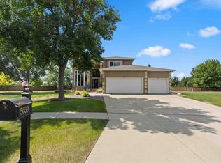 5039 Rose Creek Pkwy S, Fargo, ND 58104