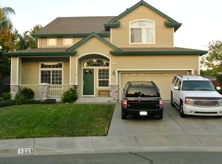 1223 Hummingbird Ct, Rohnert Park, CA 94928