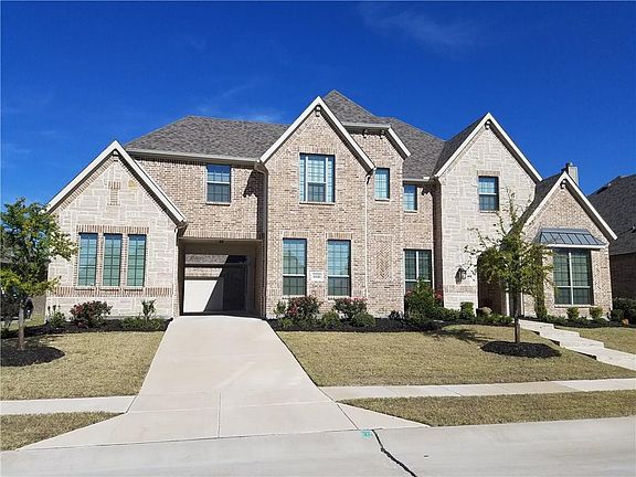 2nd image of 1041 White Crest Ln