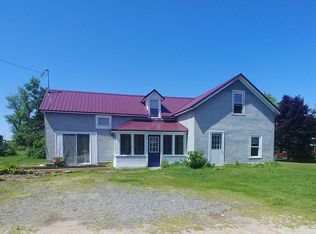 93 River St, Chateaugay, NY 12920