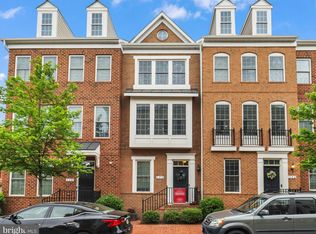 270 High Rail Ter SE, Leesburg, VA 20175
