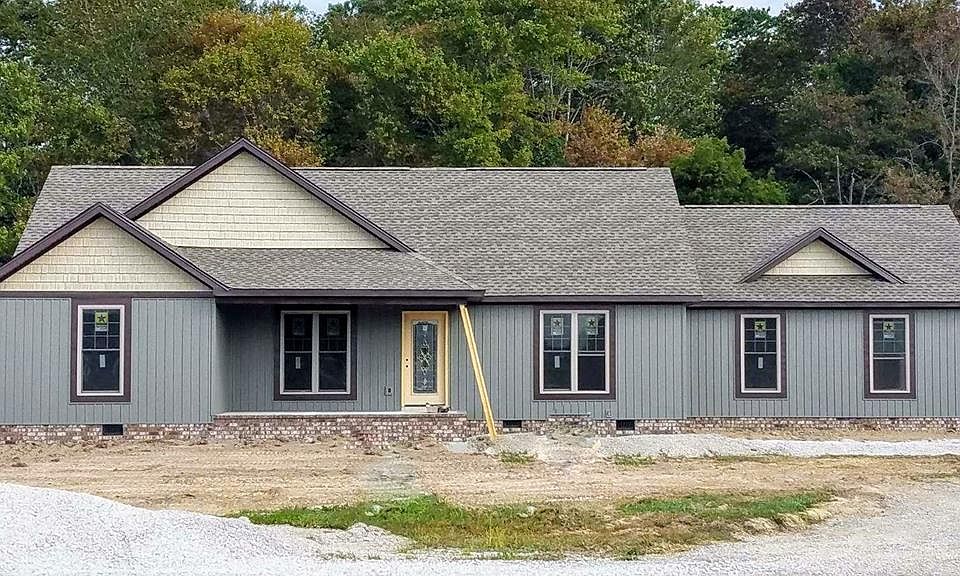 1st image of 165 Glory Ln