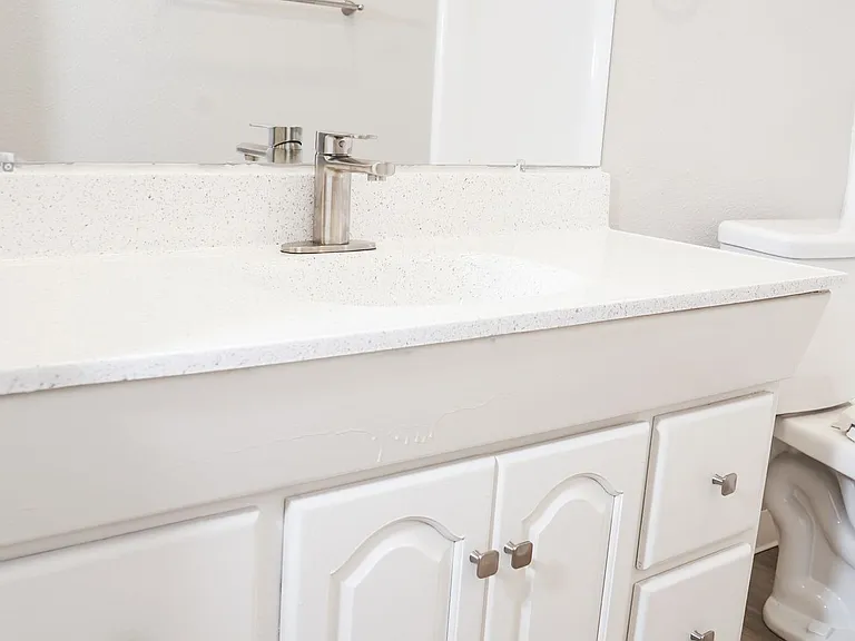 Point Loma Bay Apartments | Coastal Living Near the Beach — Photo 12