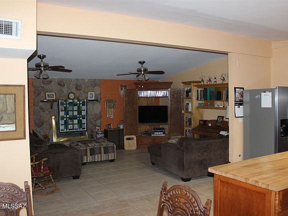 5th image of 5513 N Northern Hills Dr