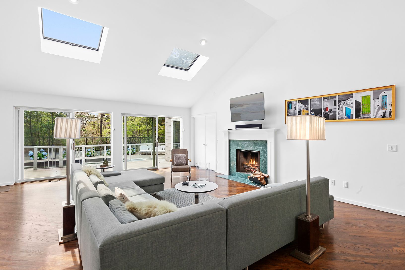  Open Floor Plan with Tons of Glass & Skylights