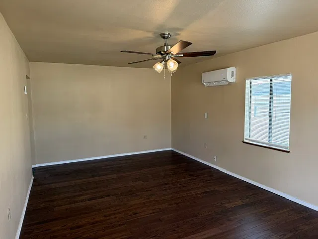 3 bed, 1007 sqft, $1,100 — Photo 2