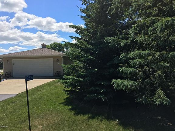 4th image of 2206 Woodland Park Dr NE