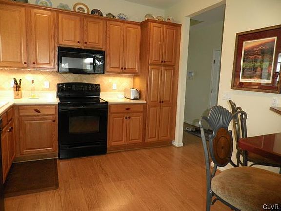 5th image of 2697 Terrwood Dr W