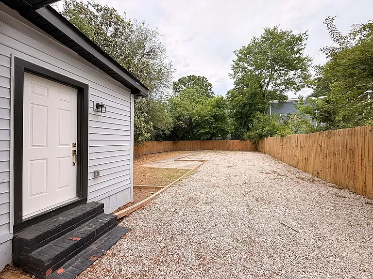 114 N Guthrie Ave — Photo 27