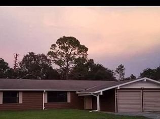 945 Breezy Rd, Lake Placid, FL 33852