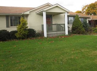 60 S Oakdale Ave, Hermitage, PA 16148