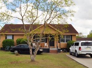 606 Ellis Ln, Sparks, GA 31647