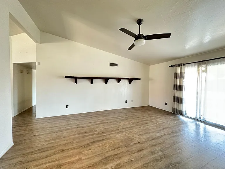 2179 W Calle Del Norte Dr — Photo 5