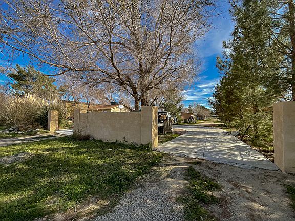 3rd image of 9132 E Ave S #8