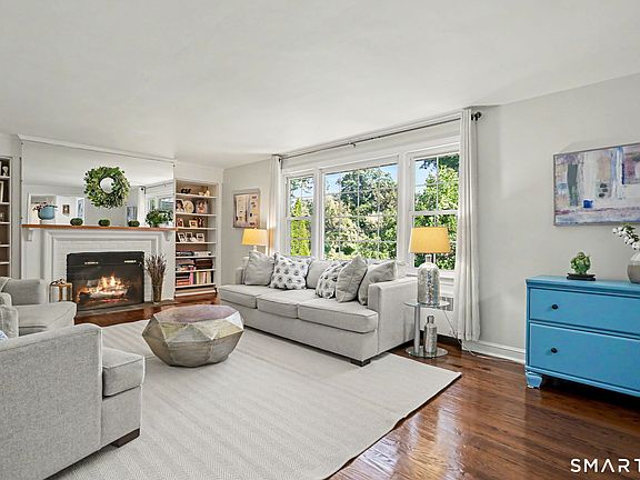 4th image of 36 Richmond Drive