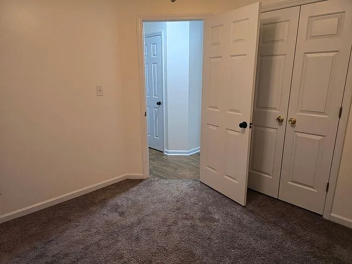 143 Haywood Dr — Photo 16