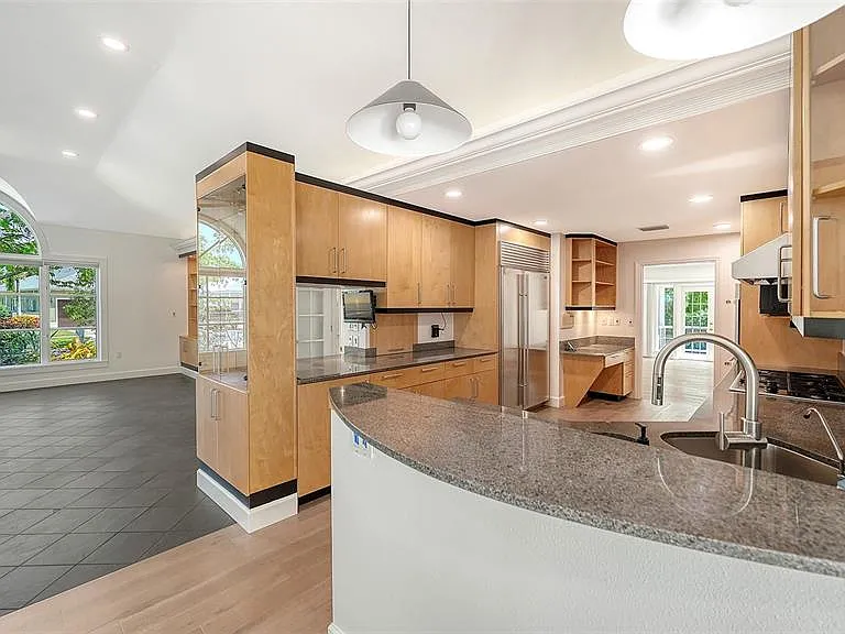 1770 S Oval Dr — Photo 14