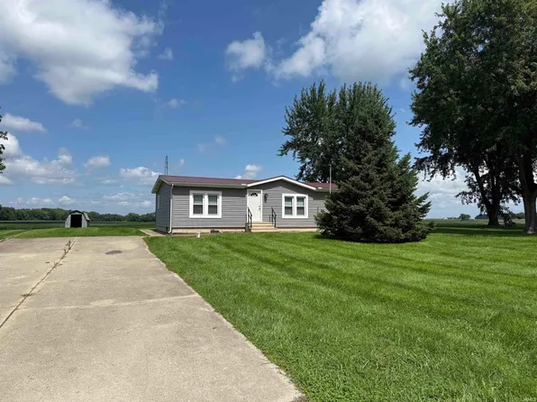 387 E Perry Rd, Ligonier, IN 46767